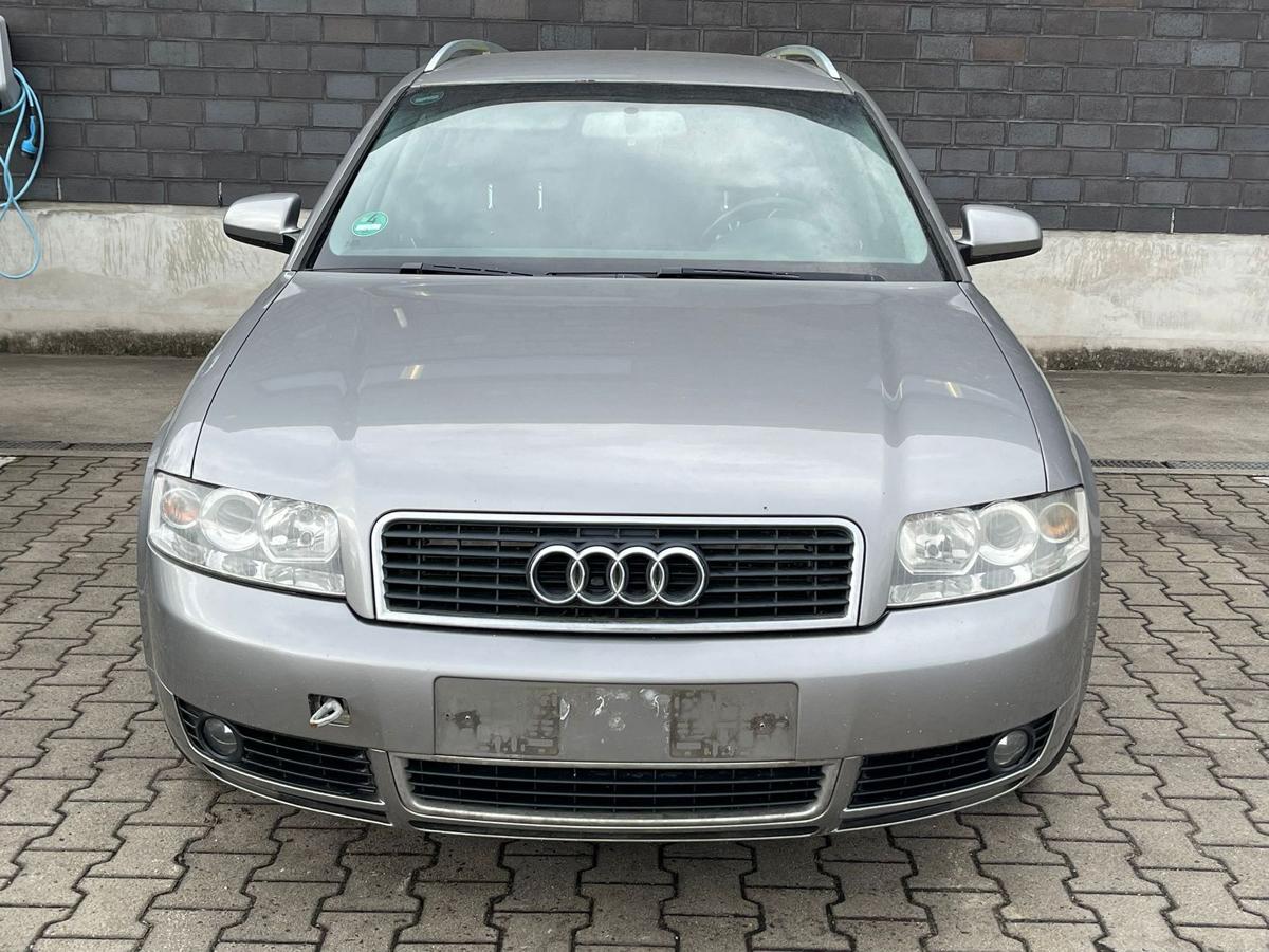 Audi A4 8E B6 Avant original Tür vorn links LY7Q Atlasgraumetallic BJ03